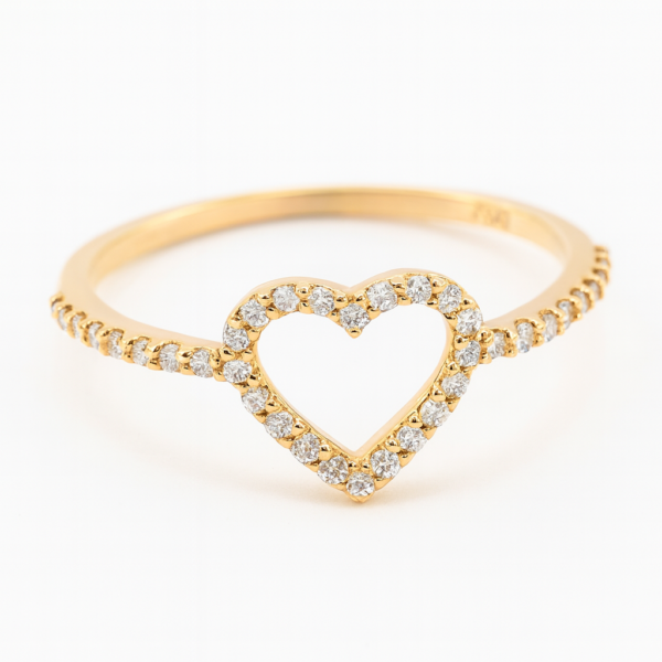 Anel Coração com Pedras Laterais